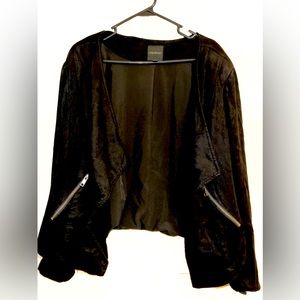 👌🏻 Cute black dress Blazer!!!